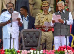 Fake news, HD Kumaraswamy, Karnataka, Supreme Court, Rahul Gandhi, Indian Express, Vookaligas, Lingayat, HK Patil, Gadag, Siddaramaiah, Tiger of Hulkoti, MB Patil, Parameshwara, Hirekerur, BC Patil, TB Nagaraj, Hoskote, B.K. Sangameshwar, Bhadravati, B. Styanarana, Sira, AH Vishwanath, Hunsur, Modi-Shah, New York Times, Archbishops, Mombatti-gangs, Bandh, Kamal Pant, Kairana, Iftaar Party, RLD, Mayawati, Akhilesh