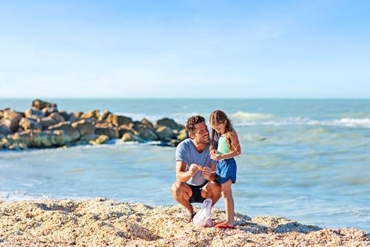 Shelling beavch Fort Myers Sanibel Florida
