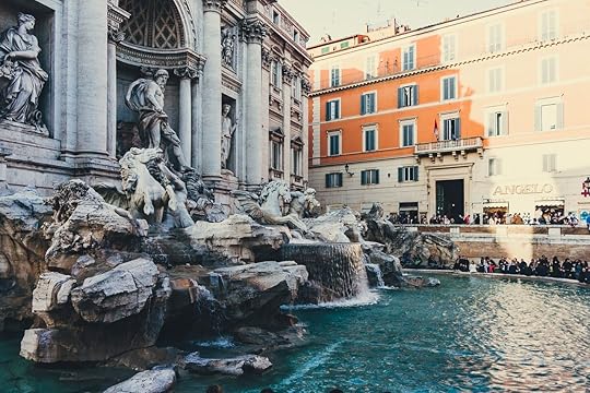 Propose at Trevi Fountain