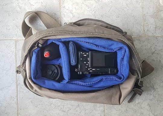 Minimalist camera bag