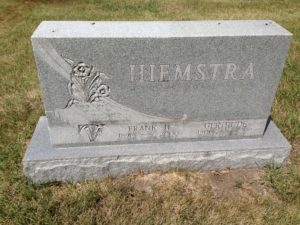 Frank and Gertrude Hiemstra, Grave