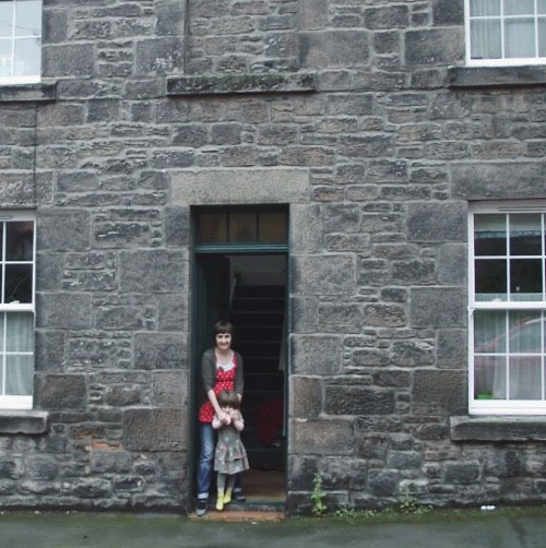 helenstephensdoorstep2.jpg