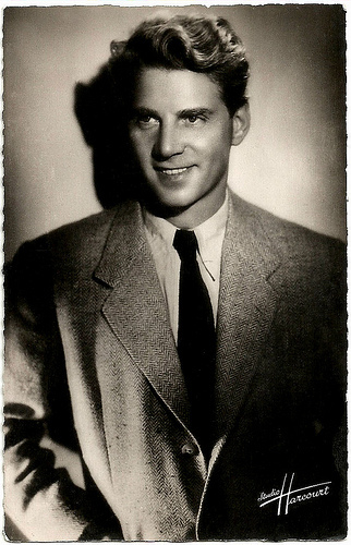 Jean Pierre Aumont