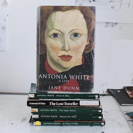 antoniawhite.JPG