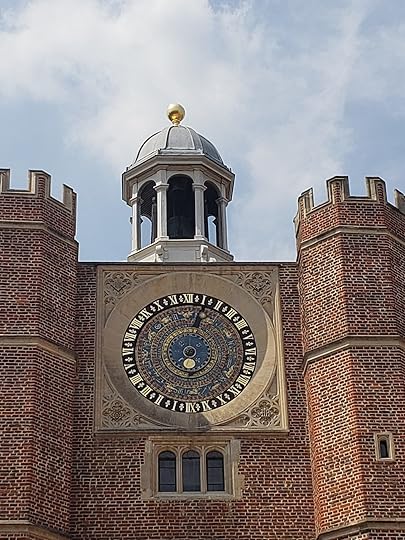 Image may contain: sky, cloud and outdoor