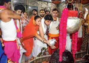 Jyotiraditya Scindia, Rewa, Khujraho, Bhairontek Mandir, Panna, Rahul Gandhi, Shashi Tharoor, Madhya Pradesh