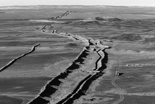 Western-Sahara-Wall-Morocco-Patrick-Hertzog