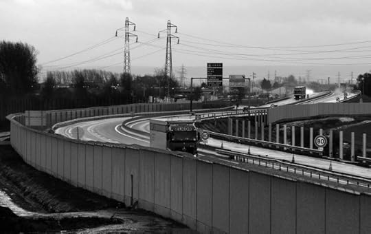 Walls-motorways-Calais-Gareth-Fuller