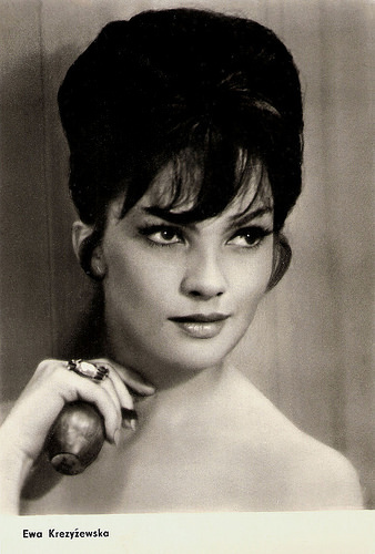 Ewa Krzyzewska in Zbrodniarz i panna (1963)
