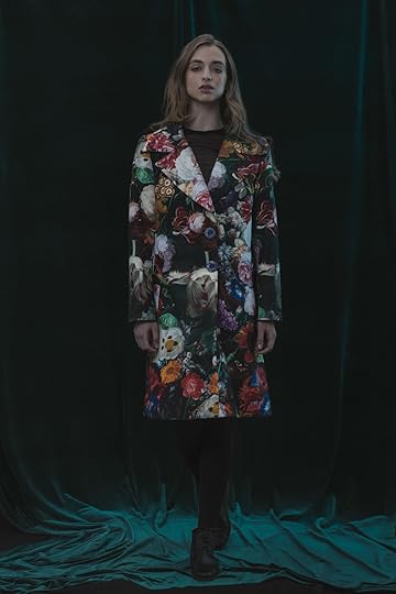 abrigo diseñado por Carolina Arias de tienda Bazar La Pasión