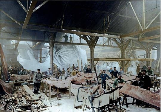 1882 - Workers build the Statute of Liberty