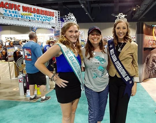 Lisa Niver with Miss SCUBA International and SCUBA Queen USA