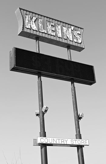 Klein’s Truck Stop at Herndon Avenue north of Fresno had a reputation among locals as serving some of the best breakfasts in town. But truckers were the most valued clientele: They were always served first. © Stephen H. Provost, 2014. 