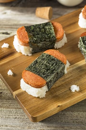 spam musubi (Hawaiian sushi roll)