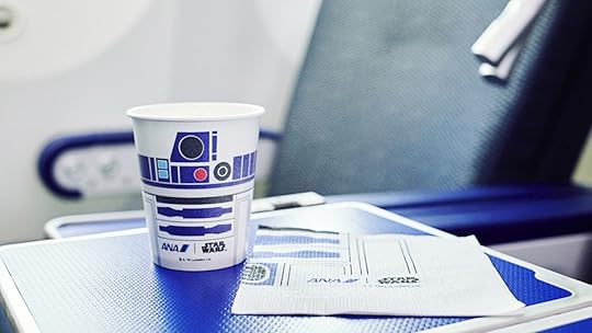 R2D2 cups and napkins