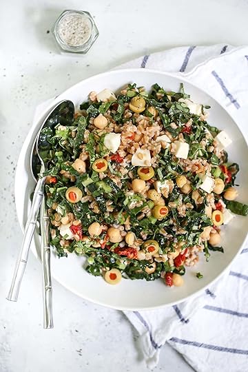 farro salad with kale, sun dried tomatoes, mozzarella, chickpeas, and olives