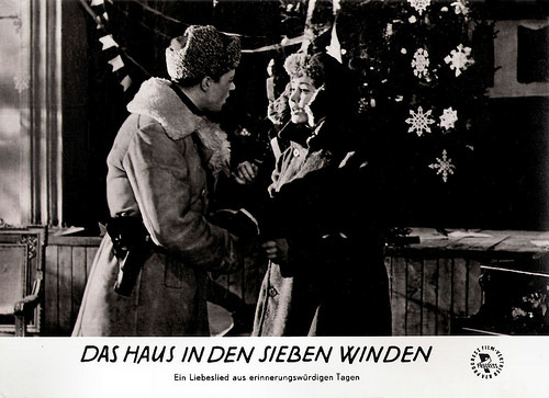 Larisa Luzhina in Na semi vetrakh (1962)