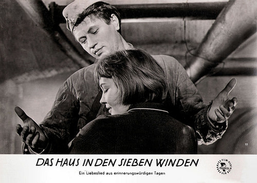 Larisa Luzhina and Leonid Bykov in Na semi vetrakh (1962)