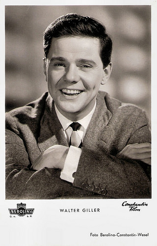 Walter Giller in Charleys Tante (1956)