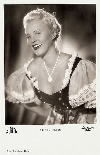 Friedl Hardt in Du bist die Rose vom Wörthersee (1952)
