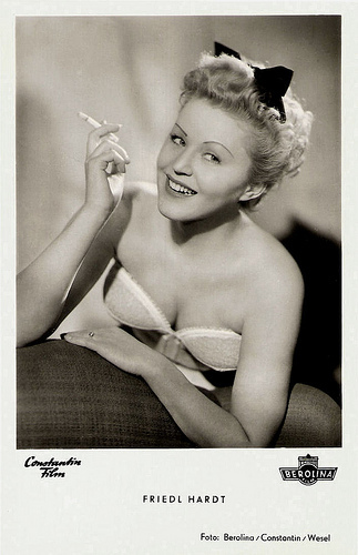 Friedl Hardt in Hurra - ein Junge (1953)