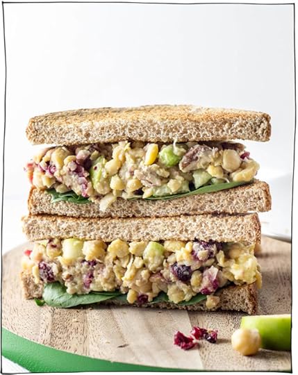 35 Vegan Recipes for Kids! Breakfast, lunch, afternoon snack, and dinner. Lots of easy kid-friendly vegan recipes that your child will love! #itdoesnttastelikechicken #vegankids #veganrecipes