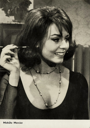 Michèle Mercier in I nostri mariti (1966)