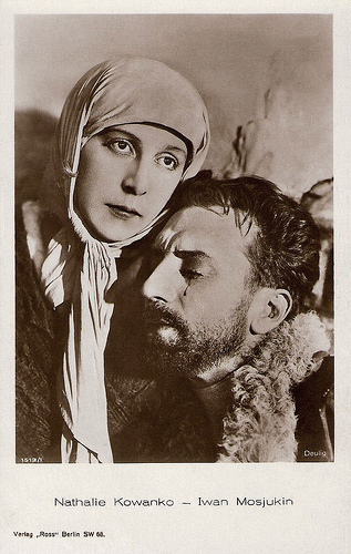 Nathalie Kovanko and Ivan Mozzhukhin in Michel Strogoff (1926)