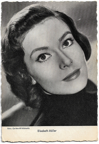 Elisabeth Müller in Rosen für Bettina (1955)