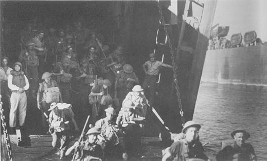 Australian troops debarking from LST landing ships for the occupation of Lae, New Guinea, September 1943 (US Army Center of Military History)