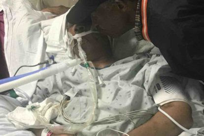 98-year-old-man-walks-six-miles-hospitalized-wife