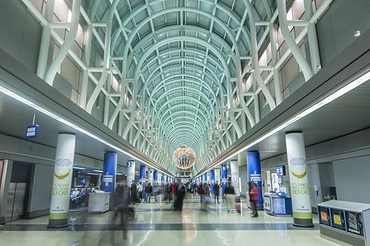 Travelers hurry about in Terminal 3 of Chicago OHare International Airport