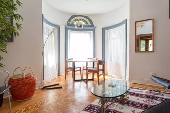 Nine bedroom mansion in historic neighborhood Chicago Airbnb