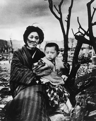 The atomic bombings: Mother and cihild survivors