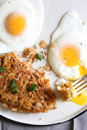 These crisp, perfectly cooked homemade hash browns are made in a skillet, with shredded potatoes, scallions and seasoning for the perfect breakfast side dish to go with your morning eggs.