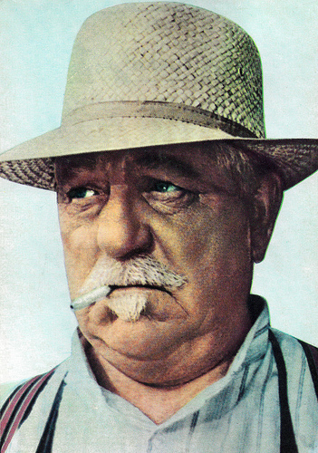 Jean Gabin in Le jardinier d'Argenteuil (1966)