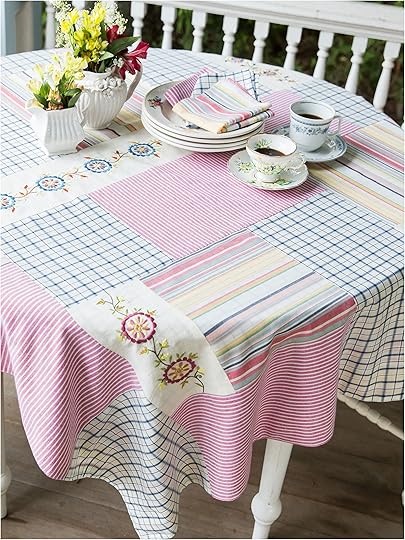 Aunt Gertie 39 S Patchwork Tablecloth Linens Kitchen Kitchen Table Cloths