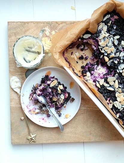 Skyr taart blauwe bessen speculaas