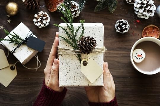 “Season’s Greetings” or “Seasons Greetings”