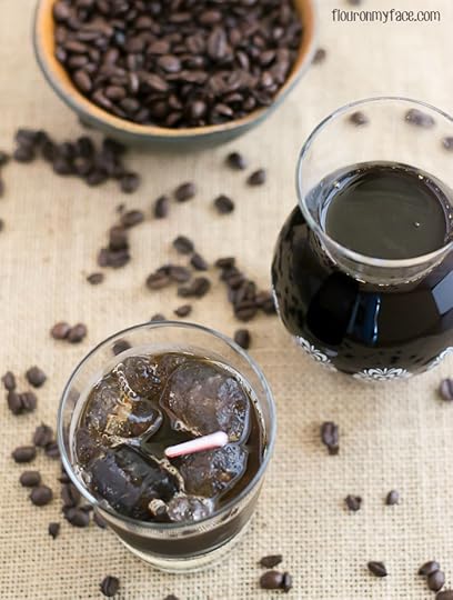Homemade Kahlua recipe via flouronmyface.com