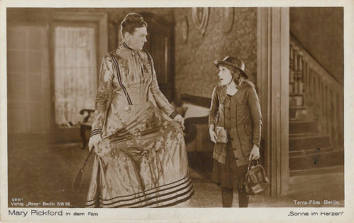 Mary Pickford in Pollyanna (1920)