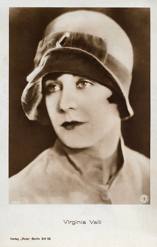 Virginia Valli