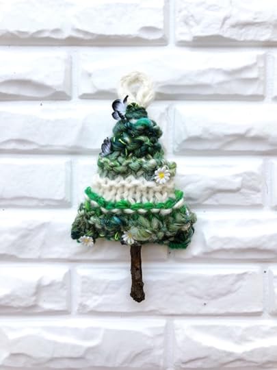 Scrap Bin Tree Ornaments | Vickie Howell Ask Me Monday (weekly series) [VIDEO] and free #knitting pattern #knitornament
