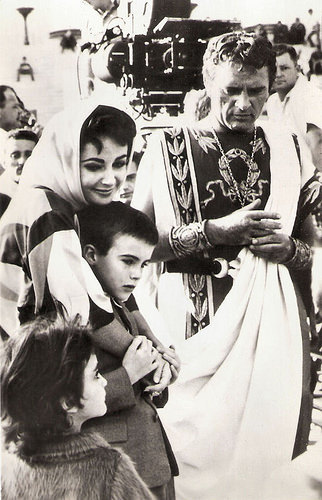 Richard Burton and Elizabeth Taylor at the set of Cleopatra (1962)