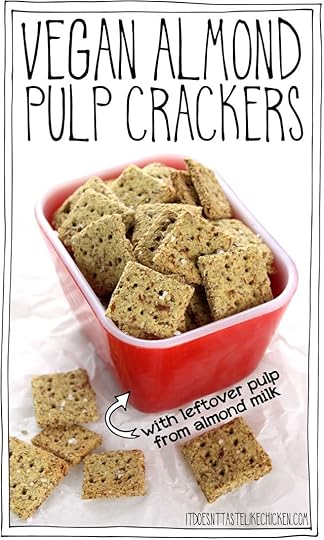 Vegan Almond Pulp Crackers! Made from leftover almond pulp from making almond milk. So easy to make and super delicious. Gluten-free with an oil-free option. #itdoesnttastelikechicken #nondairy #veganrecipes
