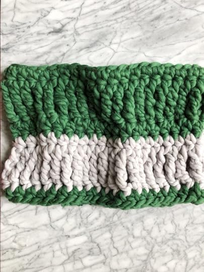 Under 1-hour Cowl | #Crochet this gift in about 30 minutes! | pattern and [VIDE] by Vickie Howell