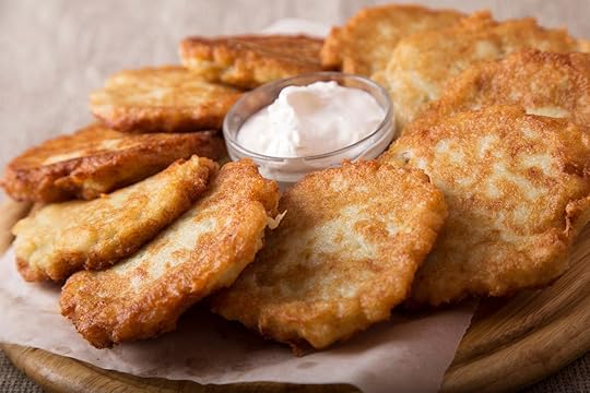 Draniki, potato pancakes with sour cream