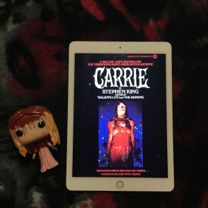 Carrie book cover