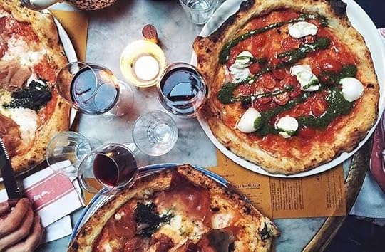 Pizza from Ober Mamma in Paris, France