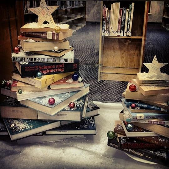 Christmas decoration books
